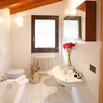 Penthouse Lägenhet Argegno